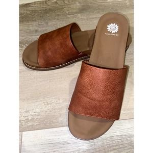 Yellow Box Sandals size womens 10